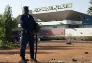 Foto: Nemocnice v Bamaku - Mali - podléhá po úmrtí pacienta a sestry kontrole (zdroj: NYTIMES.COM) 