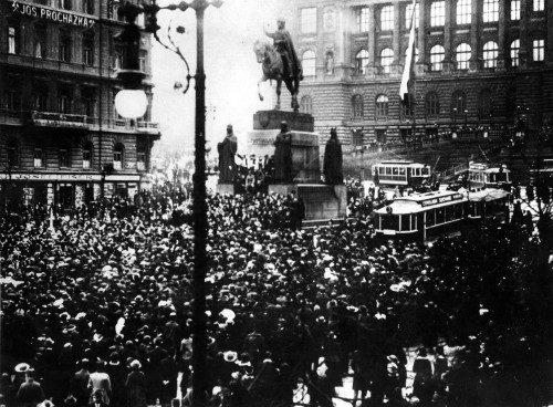 Foto: Změna hodnot - vznik ČSR 1918 (zdroj: NOVINKY.CZ)