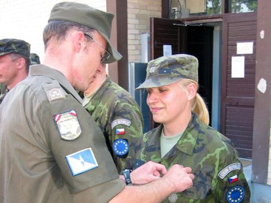 Foto: Oceňování za misi Althea (zdroj: ARMY.CZ)