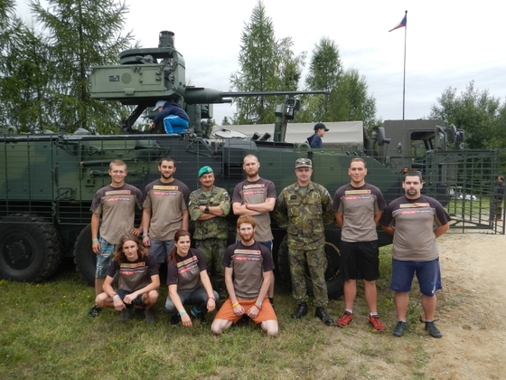ArmyRun pred vlčí máky