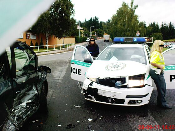 IK nehoda policie