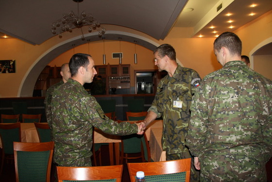 Foto: Česká a slovenská armáda spolu dnes intenzivně spolupracují (zdroj: ARMY.CZ)