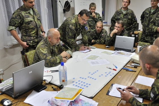 Foto: Vojenské velení je velmi efektivní a přejímají jej i mafie hlídající si efektivitu (zdroj: ARMY.CZ)