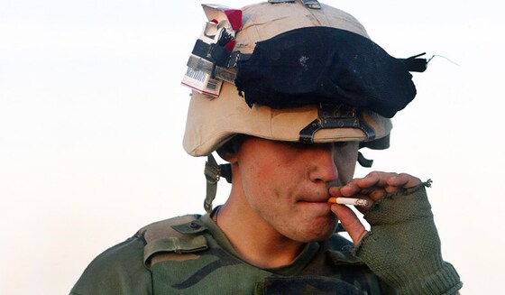 army smoking marlboro