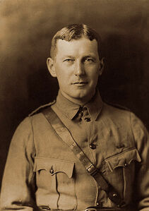 375px-John_McCrae_in_uniform_circa_1914